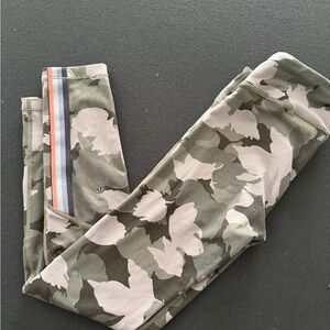 Athleta Kids Green Camouflage Leggings